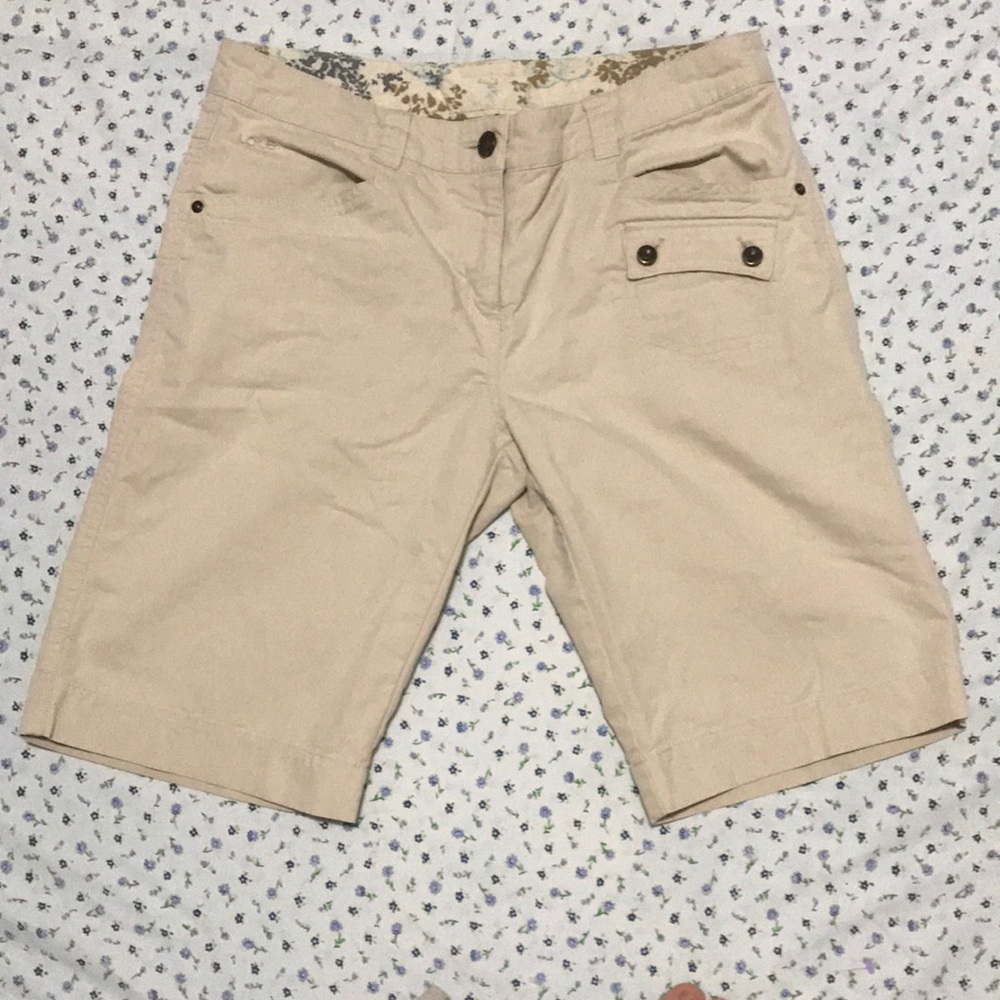 Lolë Short